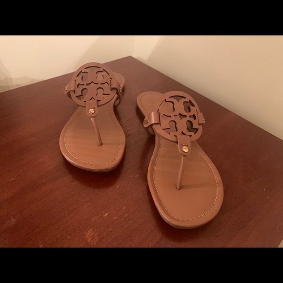 Tory burch sandals